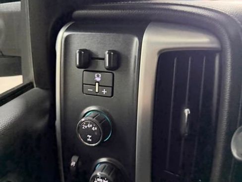 Used 2018 GMC Sierra 2500 SLT w/ Snow Plow Prep Package AWD/4WD image 23