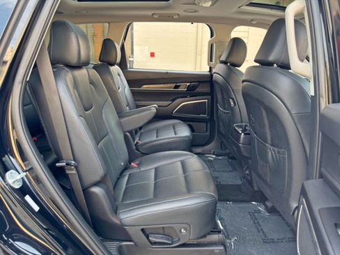 Used 2020 Kia Telluride SX w/ Towing Package FWD image 42