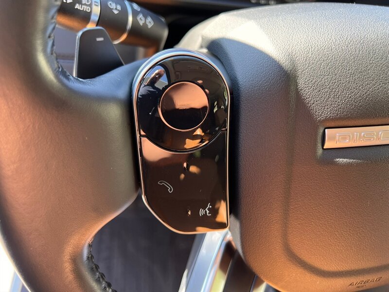 Used 2019 Land Rover Discovery HSE AWD/4WD image 31