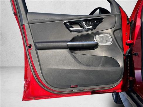 Used 2026 Mercedes-Benz GLC 300 image 18