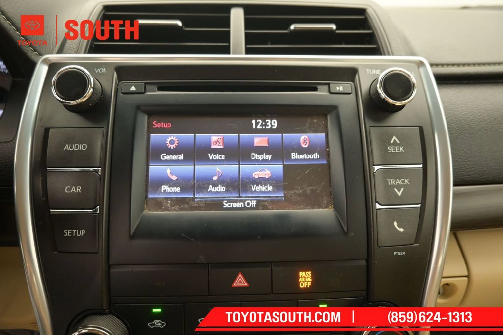 Used 2016 Toyota Camry LE FWD image 16