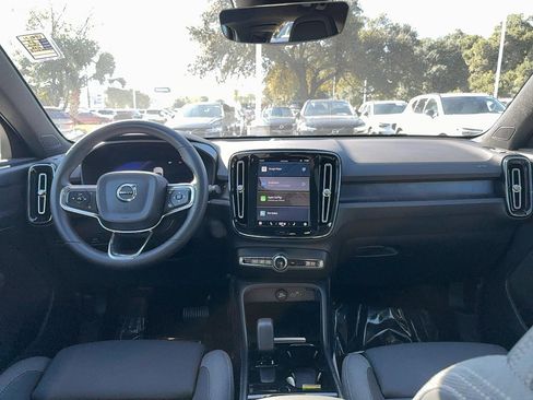 Certified 2023 Volvo C40 Recharge Core w/ Protection Package Premier image 16