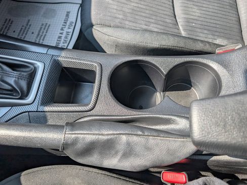 Used 2014 MAZDA MAZDA3 i Sport image 24