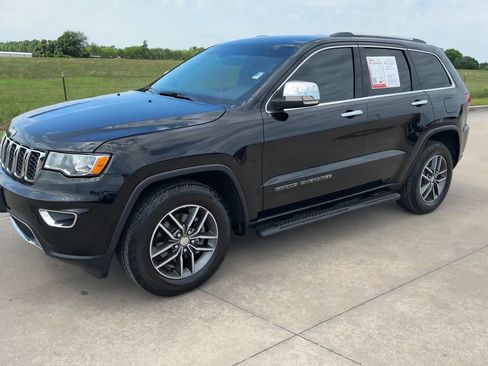 Used 2018 Jeep Grand Cherokee Limited RWD image 5