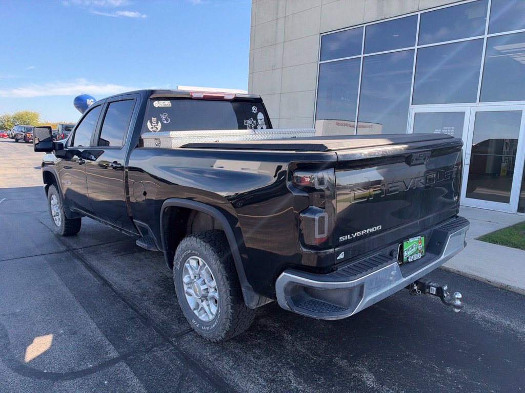 Used 2022 Chevrolet Silverado 2500 LT w/ Convenience Package AWD/4WD image 6