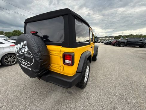 Certified 2021 Jeep Wrangler Sport AWD/4WD image 5