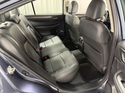 Used 2017 Subaru Legacy 2.5i Limited image 8
