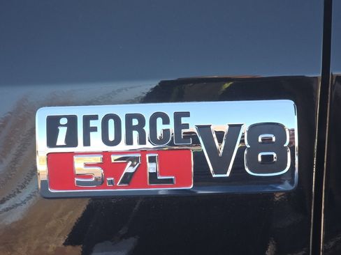 Used 2010 Toyota Tundra 4x4 Double Cab image 11