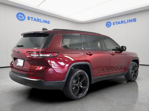 Used 2022 Jeep Grand Cherokee L Laredo RWD image 9