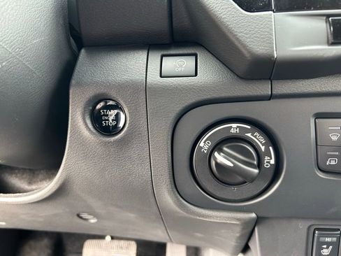 New 2026 Nissan Frontier SV w/ SV Convenience Package image 27