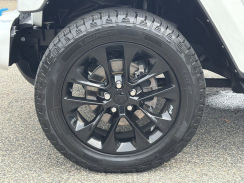 Used 2021 Jeep Wrangler Unlimited Sahara AWD/4WD image 39