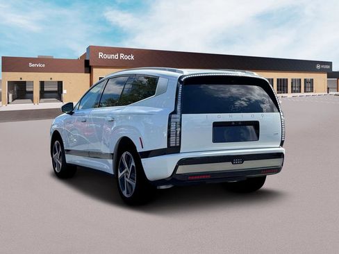 New 2026 Hyundai Ioniq 9 Calligraphy image 5