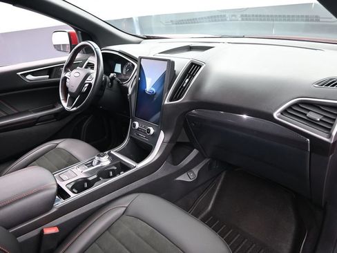 Used 2021 Ford Edge ST-Line w/ Class II Trailer Tow Package AWD/4WD image 21