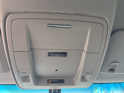 Used 2018 Chevrolet Silverado 1500 Custom w/ Custom Value Package image 16