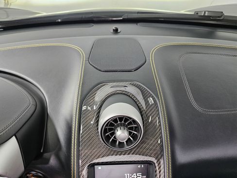 Used 2015 McLaren 650S Spider image 37