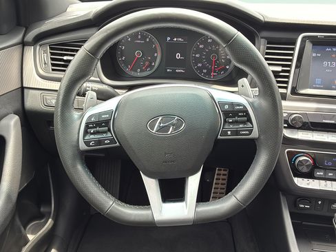 Used 2019 Hyundai Sonata Sport w/ Tech Package 03 FWD image 18
