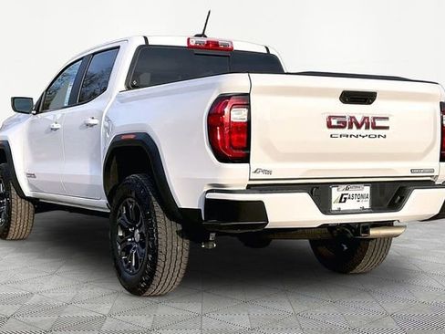 Used 2024 GMC Canyon Elevation w/ Convenience Package image 4