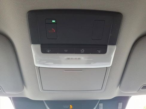 Used 2022 Nissan Pathfinder SL image 24