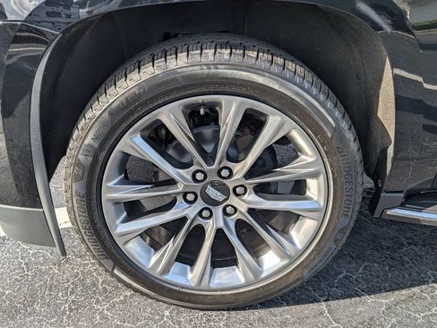 Used 2020 Cadillac Escalade Luxury w/ Escalade Sport Edition AWD/4WD image 20