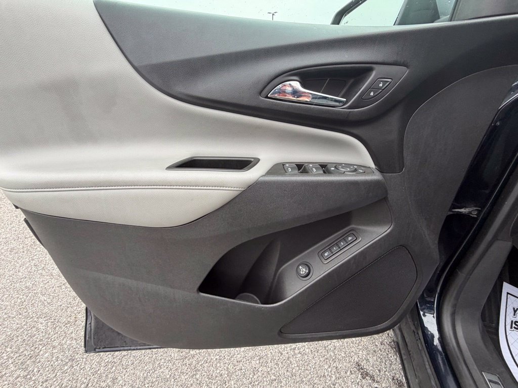 Used 2021 Chevrolet Equinox Premier AWD/4WD image 14