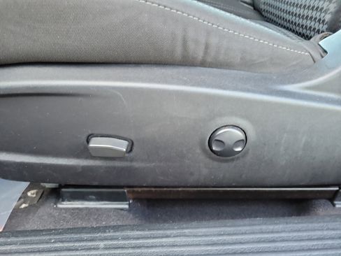 Used 2022 Dodge Challenger SXT w/ Blacktop Package image 11