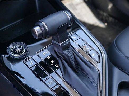 Used 2025 Kia Niro EX image 21