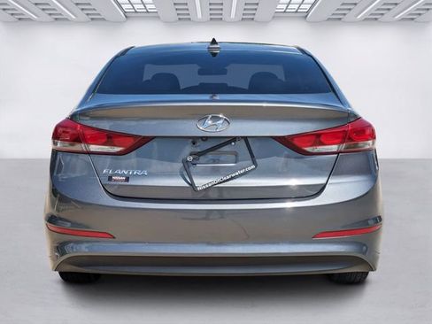 Used 2018 Hyundai Elantra SEL FWD image 5