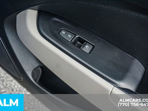 Used 2024 Hyundai Venue SEL FWD image 45