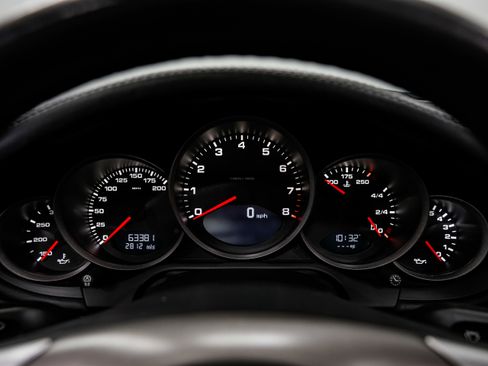 Used 2005 Porsche 911 Carrera S RWD image 11