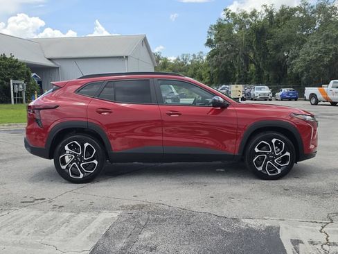 New 2026 Chevrolet Trax RS w/ Driver Confidence Package FWD image 6