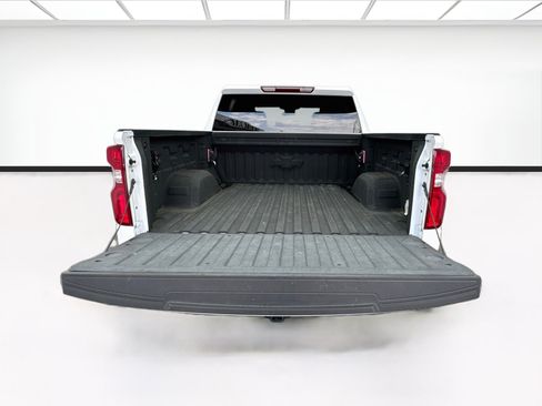 Used 2024 Chevrolet Silverado 1500 RST w/ Rally Edition RWD image 17