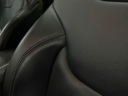 Used 2018 Jeep Cherokee Limited w/ Technology Group image 19