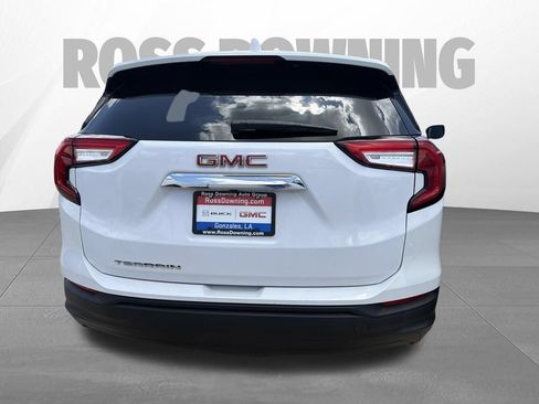Used 2024 GMC Terrain SLE FWD image 5