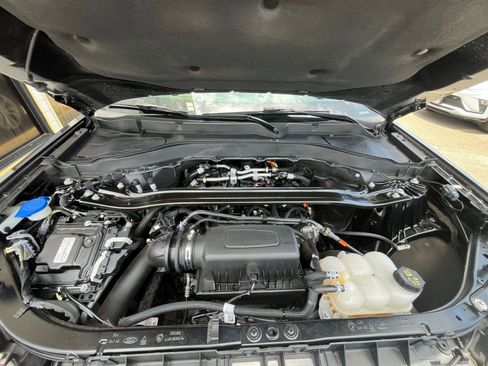 Used 2024 Ford Explorer Limited AWD/4WD image 36