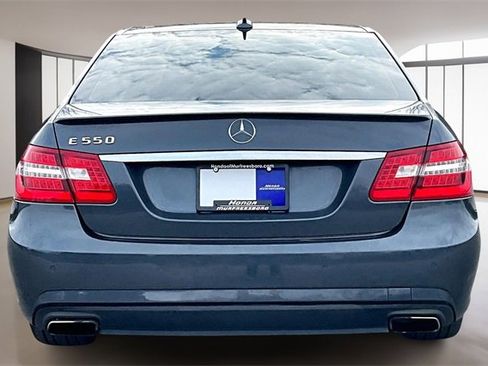 Used 2011 Mercedes-Benz E 550 Sedan image 5
