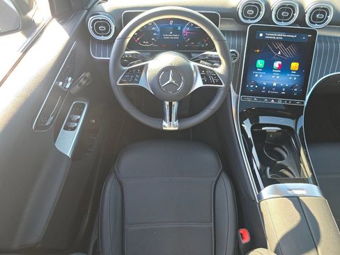 Used 2026 Mercedes-Benz GLC 300 4MATIC image 26