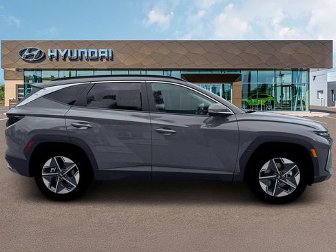 New 2026 Hyundai Tucson SEL image 9