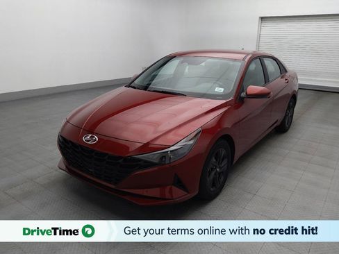 Used 2023 Hyundai Elantra SEL w/ Preferred Accessory Package FWD image 1