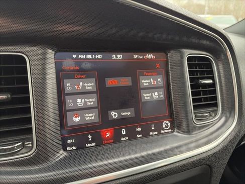 Used 2018 Dodge Charger GT image 25