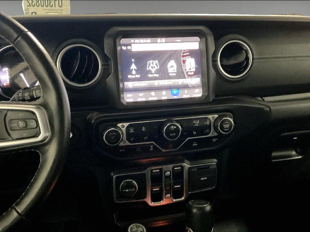 Used 2023 Jeep Wrangler Unlimited Sahara w/ Cold Weather Group AWD/4WD image 18