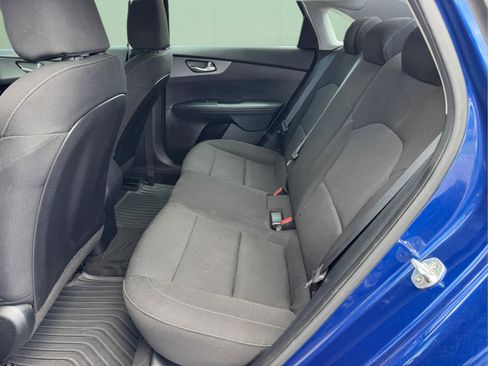 Used 2019 Kia Forte LXS FWD image 10