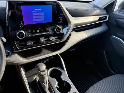 Certified 2023 Toyota Highlander XSE image 10