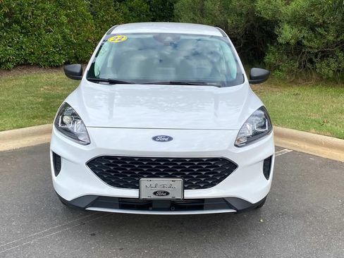 Used 2022 Ford Escape SE AWD/4WD image 2