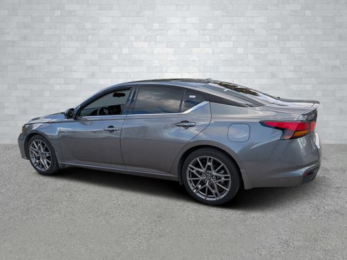 Used 2024 Nissan Altima 2.0 SR image 7