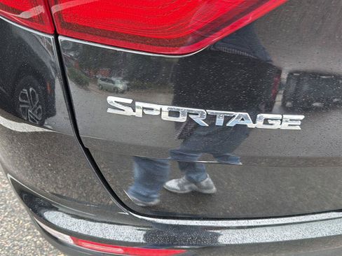 Used 2018 Kia Sportage EX AWD/4WD image 9