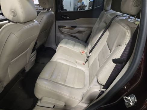 Used 2017 GMC Acadia Denali w/ Technology Package FWD image 13