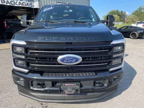 Used 2026 Ford F250 Platinum AWD/4WD image 2