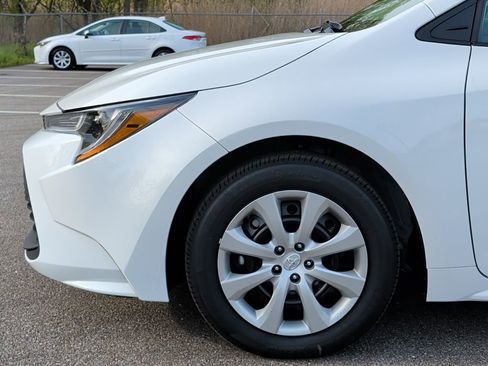 Certified 2026 Toyota Corolla LE FWD image 3