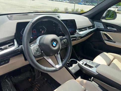 Used 2023 BMW X1 xDrive28i w/ Premium Package AWD/4WD image 11