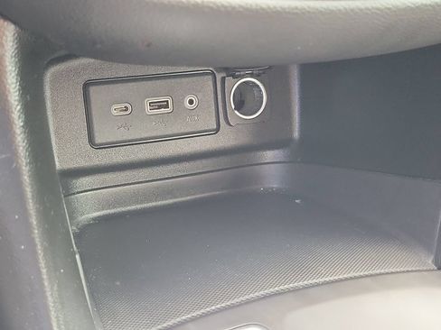 Used 2020 Chevrolet Equinox LT FWD image 17
